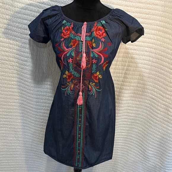 Chikas Yapas Dresses & Skirts - Navy Floral Embroidered On Off Shoulder Mini Dress Size Small